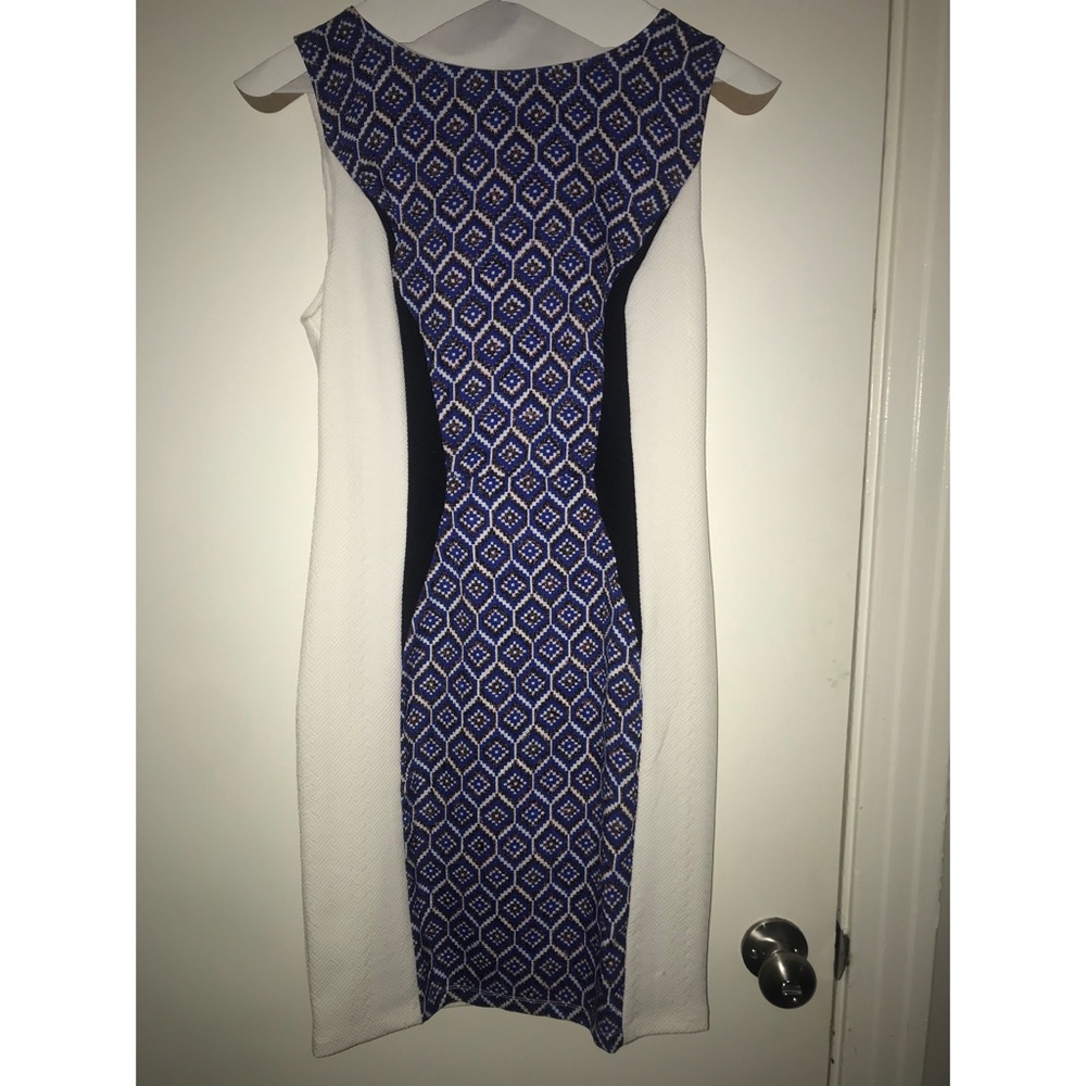 Nice white/blue pattern dress
